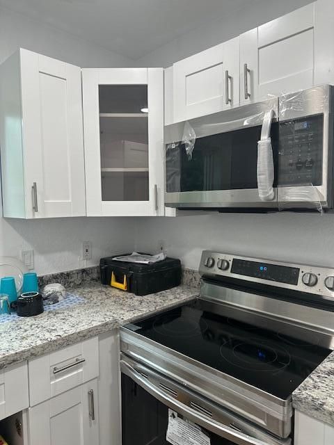 For Rent: $1,300 (1 beds, 1 baths, 525 Square Feet)