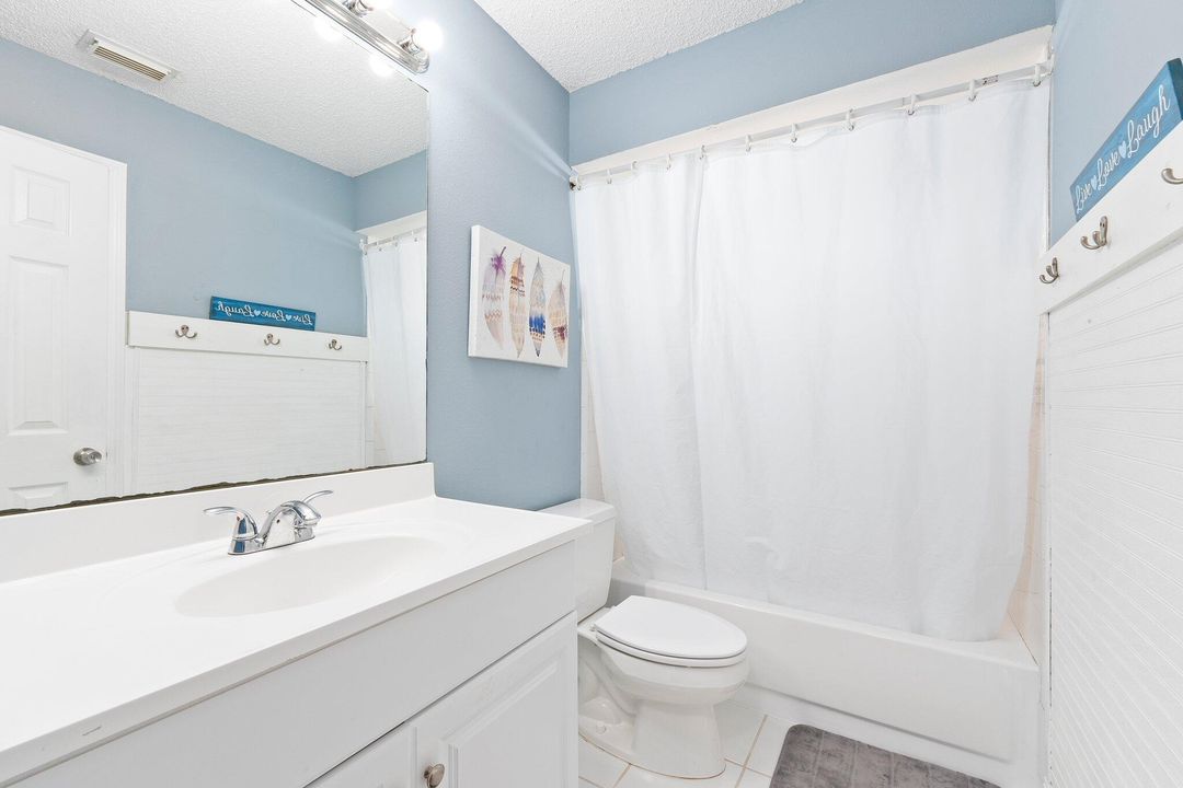 Active With Contract: $365,000 (3 beds, 2 baths, 1763 Square Feet)