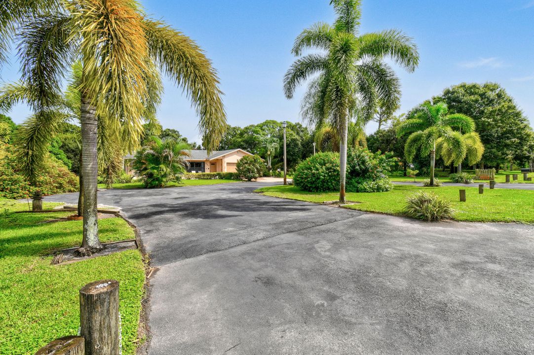 For Sale: $849,900 (3 beds, 2 baths, 1492 Square Feet)