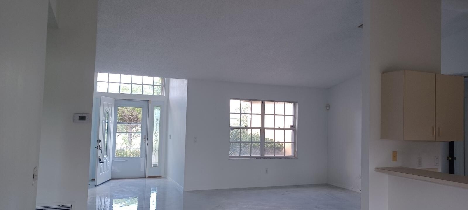 For Rent: $2,250 (3 beds, 2 baths, 1358 Square Feet)