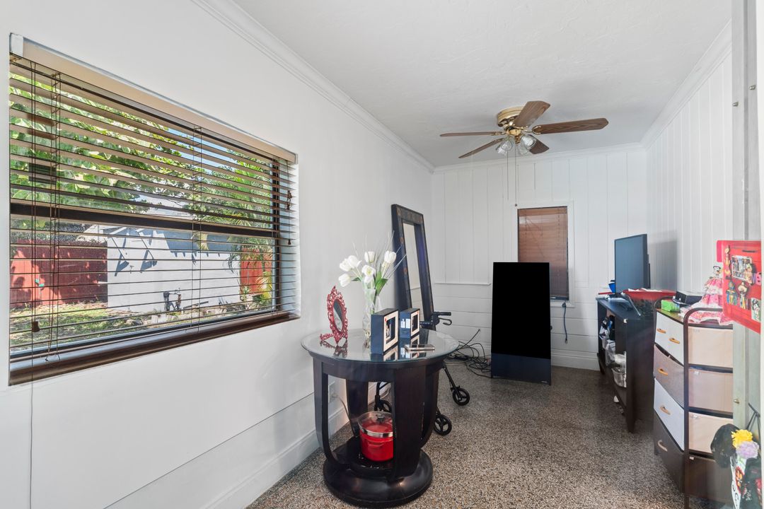 For Sale: $457,500 (3 beds, 2 baths, 1030 Square Feet)