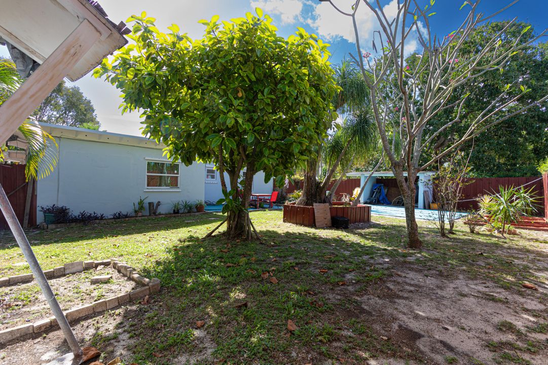 For Sale: $457,500 (3 beds, 2 baths, 1030 Square Feet)