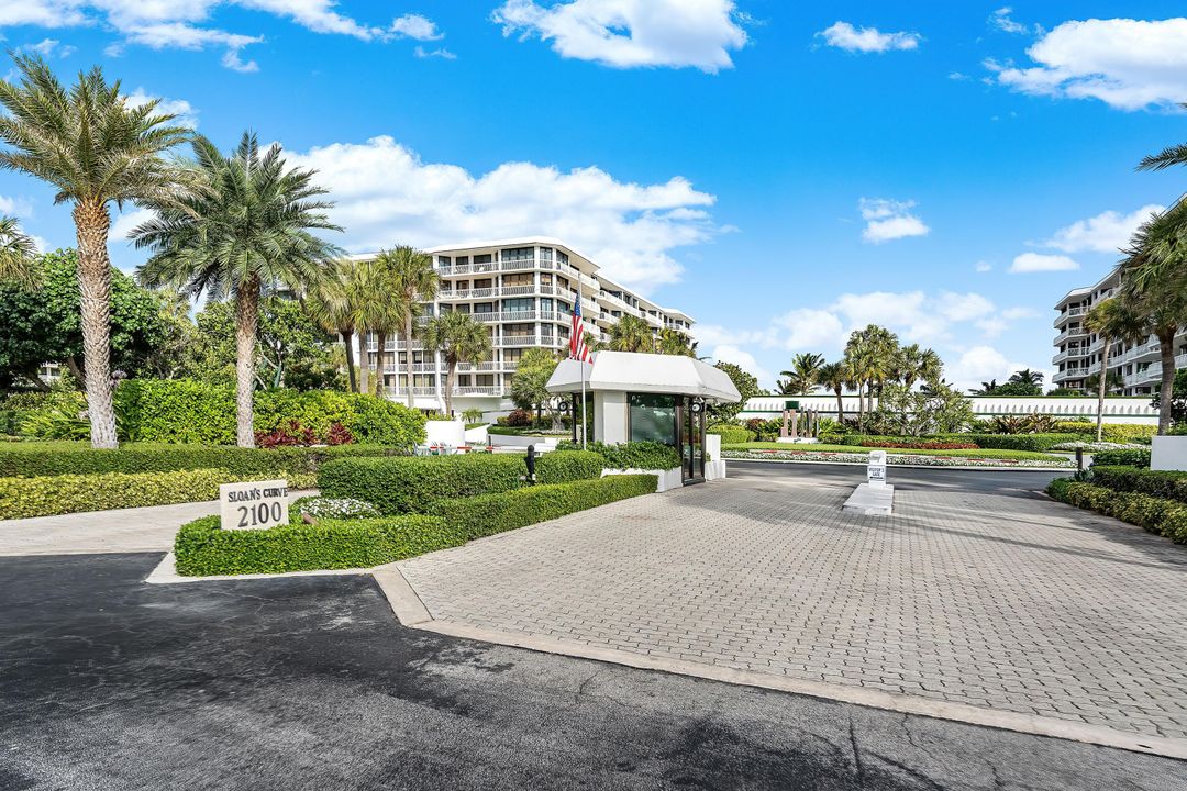 For Sale: $5,600,000 (3 beds, 3 baths, 3136 Square Feet)