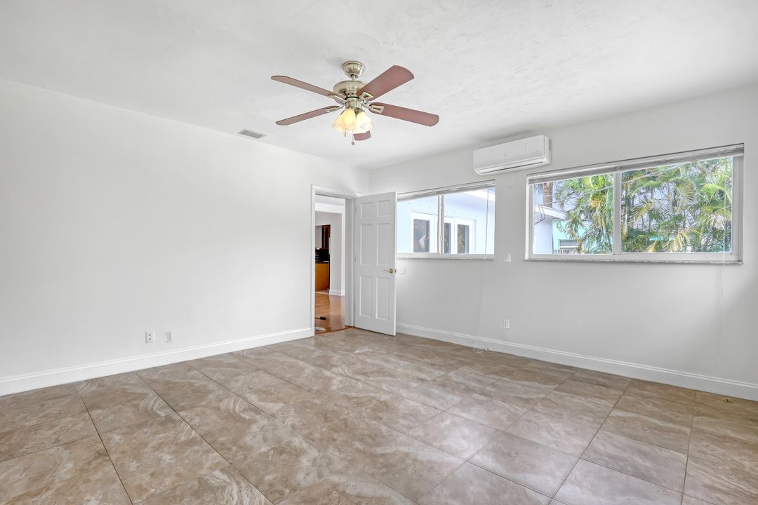 For Sale: $1,650,000 (3 beds, 2 baths, 1568 Square Feet)