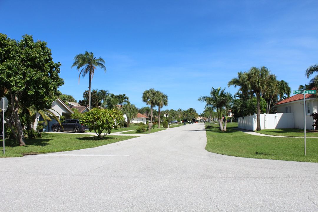 For Sale: $1,799,000 (4 beds, 3 baths, 2016 Square Feet)