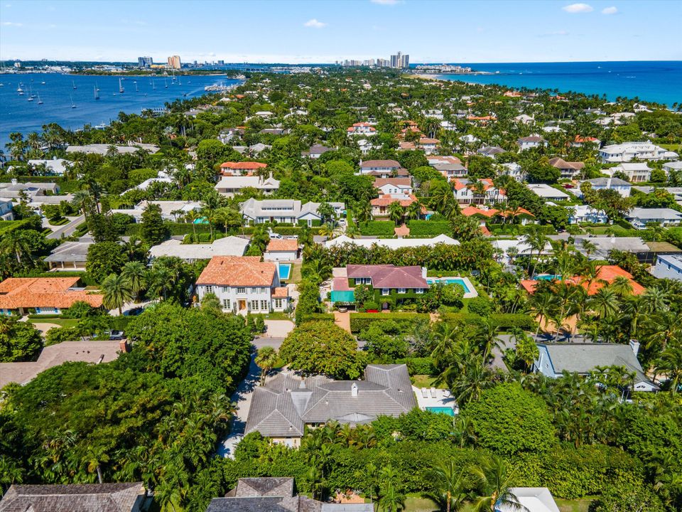 For Sale: $8,700,000 (3 beds, 3 baths, 2877 Square Feet)