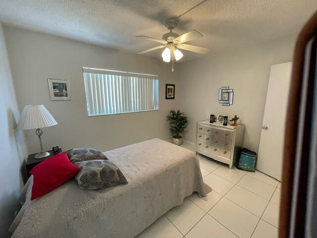 For Sale: $175,000 (2 beds, 2 baths, 962 Square Feet)