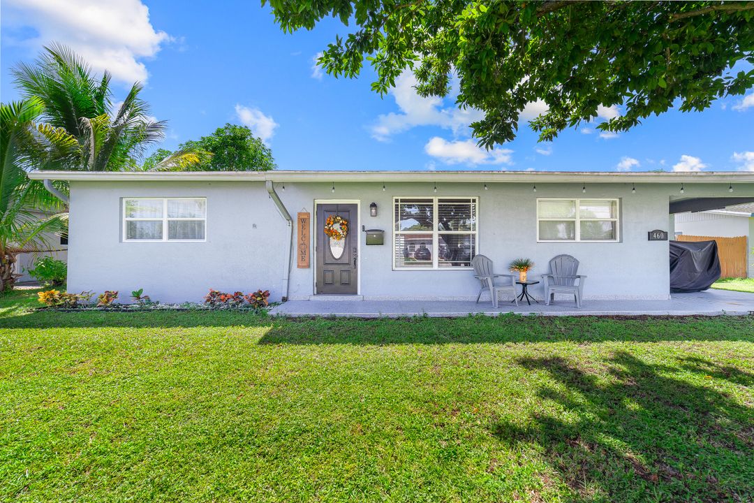 For Sale: $449,900 (3 beds, 2 baths, 1249 Square Feet)