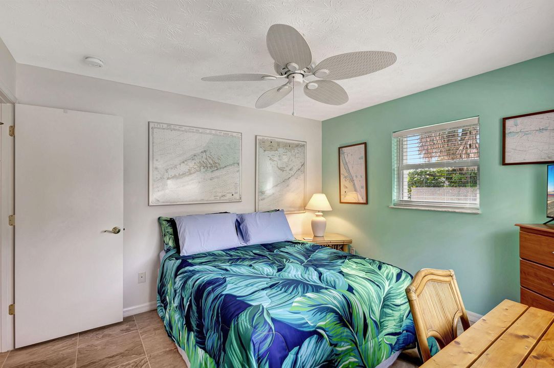 For Sale: $575,000 (2 beds, 2 baths, 1252 Square Feet)