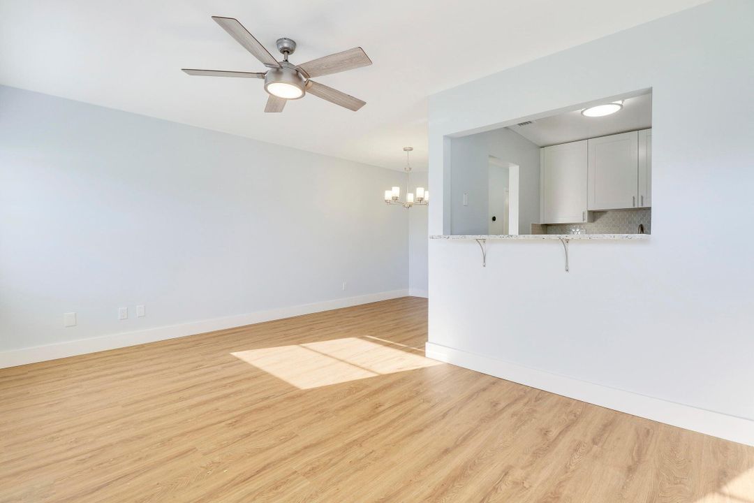 For Sale: $139,900 (1 beds, 1 baths, 631 Square Feet)