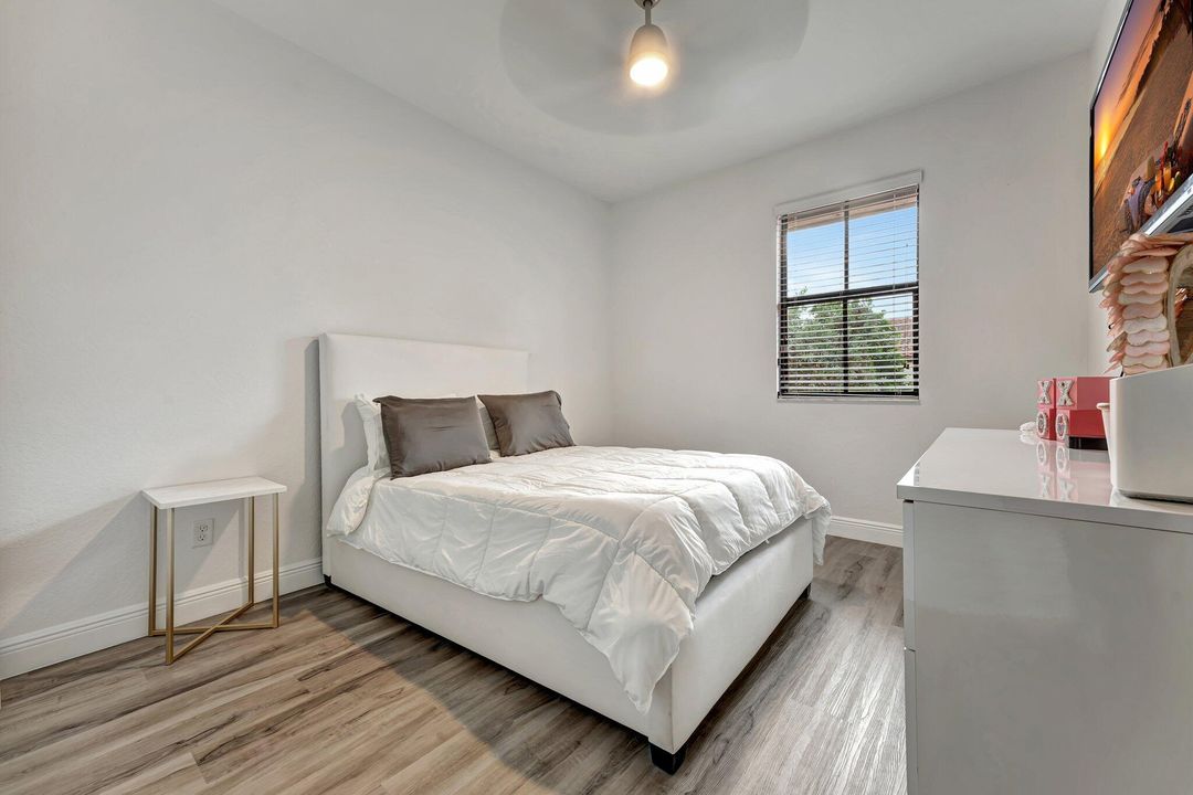 For Sale: $575,000 (3 beds, 2 baths, 1875 Square Feet)