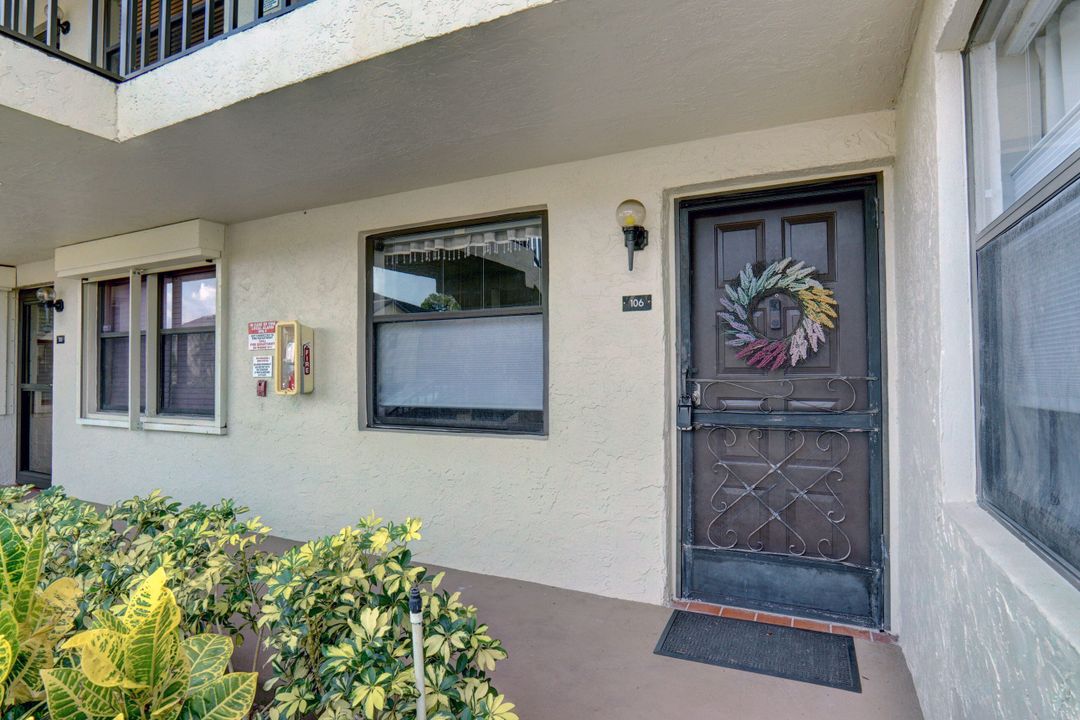 For Sale: $249,900 (3 beds, 2 baths, 1220 Square Feet)