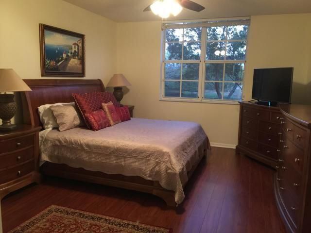 For Rent: $4,500 (2 beds, 2 baths, 1404 Square Feet)