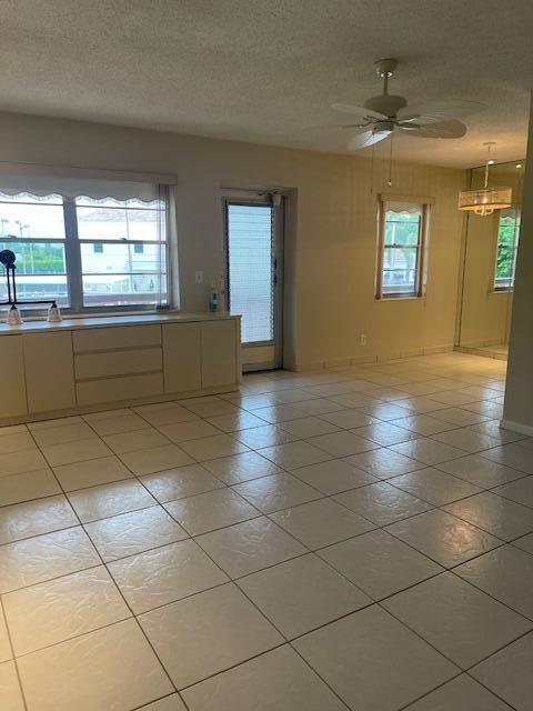 For Sale: $135,500 (2 beds, 1 baths, 651 Square Feet)