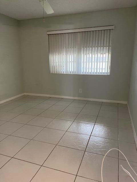 En Venta: $135,500 (2 camas, 1 baños, 651 Pies cuadrados)