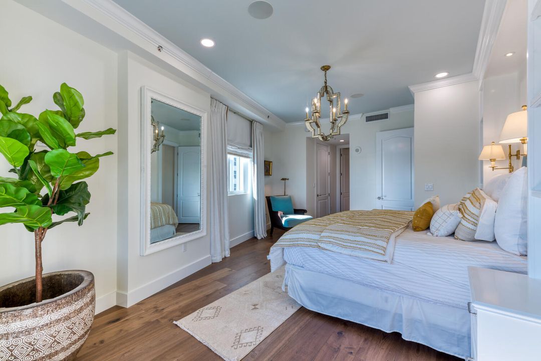 For Sale: $3,750,000 (2 beds, 2 baths, 2211 Square Feet)