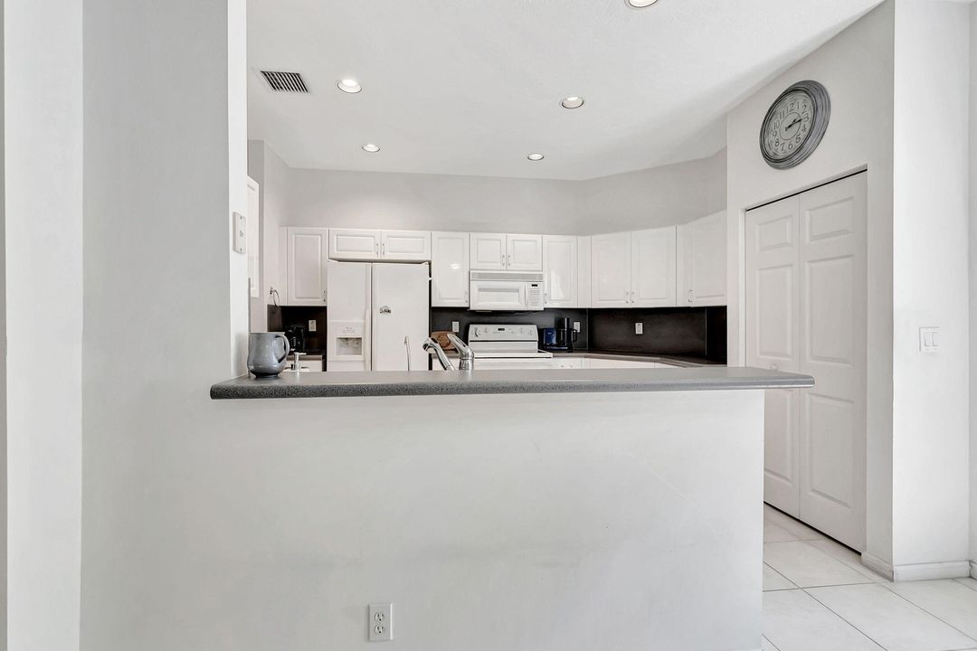 For Sale: $559,000 (3 beds, 2 baths, 1882 Square Feet)