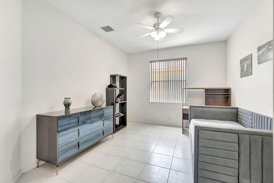 For Sale: $559,000 (3 beds, 2 baths, 1882 Square Feet)