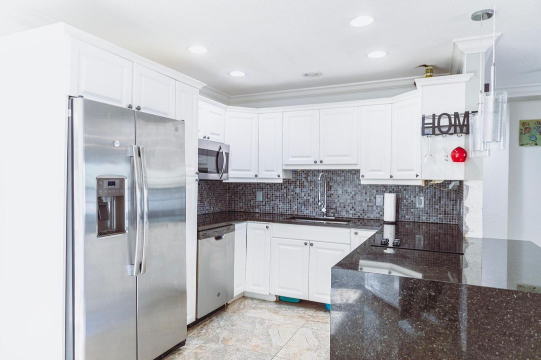 For Sale: $439,950 (3 beds, 2 baths, 1040 Square Feet)