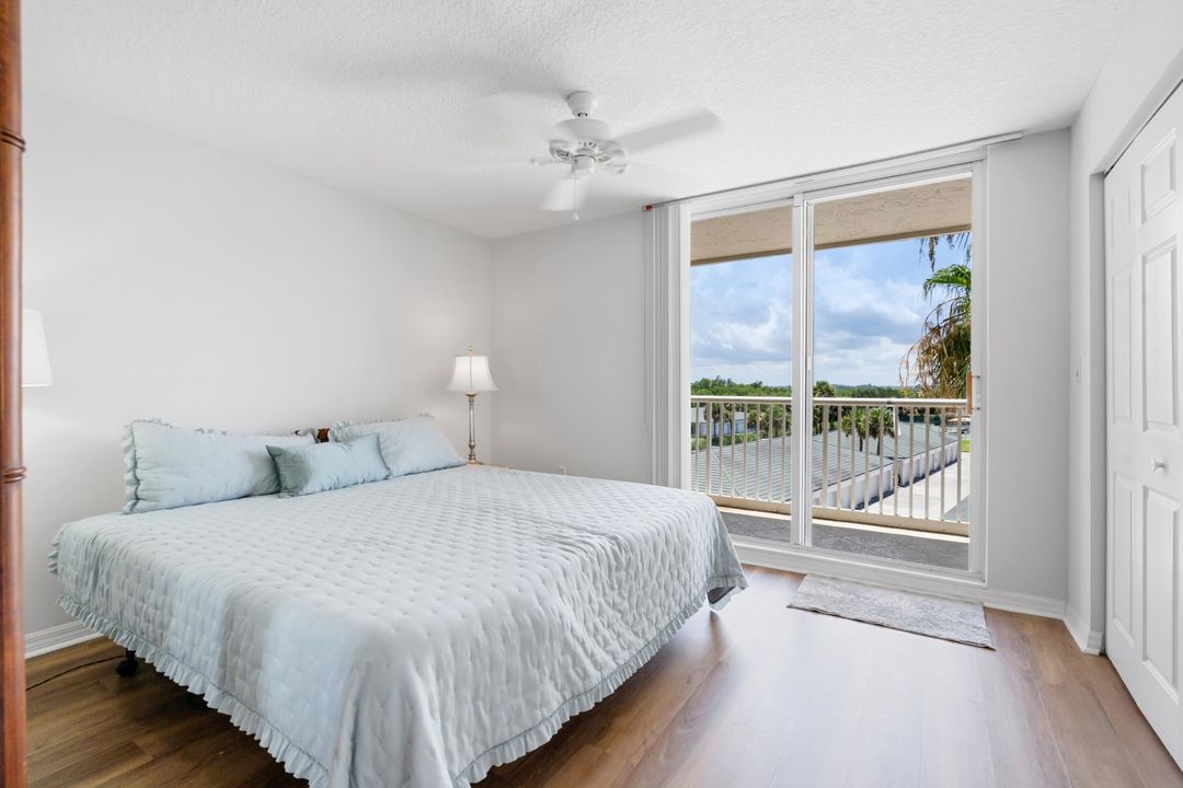 For Sale: $549,900 (3 beds, 2 baths, 1724 Square Feet)