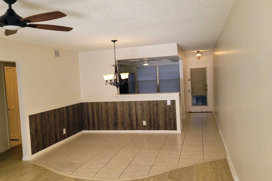 For Rent: $2,350 (2 beds, 2 baths, 1156 Square Feet)