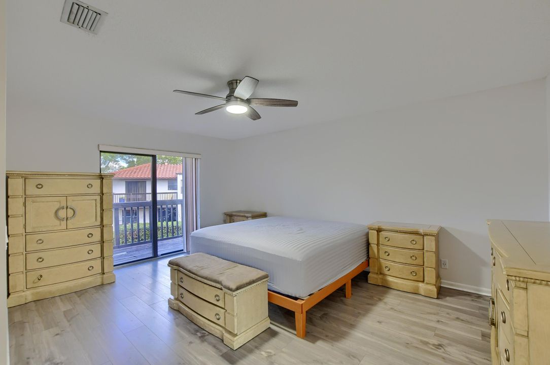 For Sale: $445,000 (2 beds, 2 baths, 1574 Square Feet)