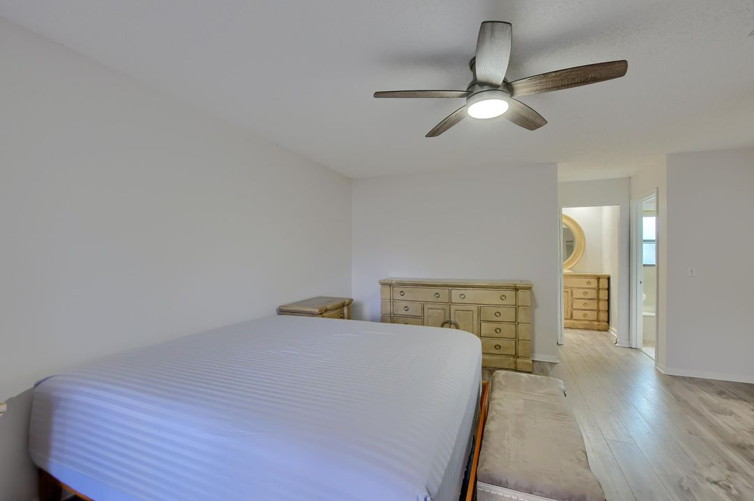 For Sale: $445,000 (2 beds, 2 baths, 1574 Square Feet)