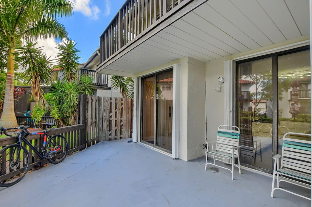 For Sale: $445,000 (2 beds, 2 baths, 1574 Square Feet)