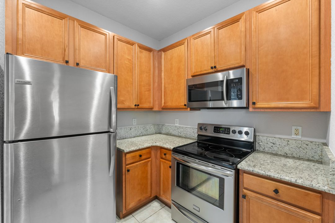 For Sale: $279,900 (3 beds, 2 baths, 1344 Square Feet)