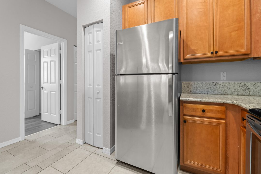 For Sale: $279,900 (3 beds, 2 baths, 1344 Square Feet)