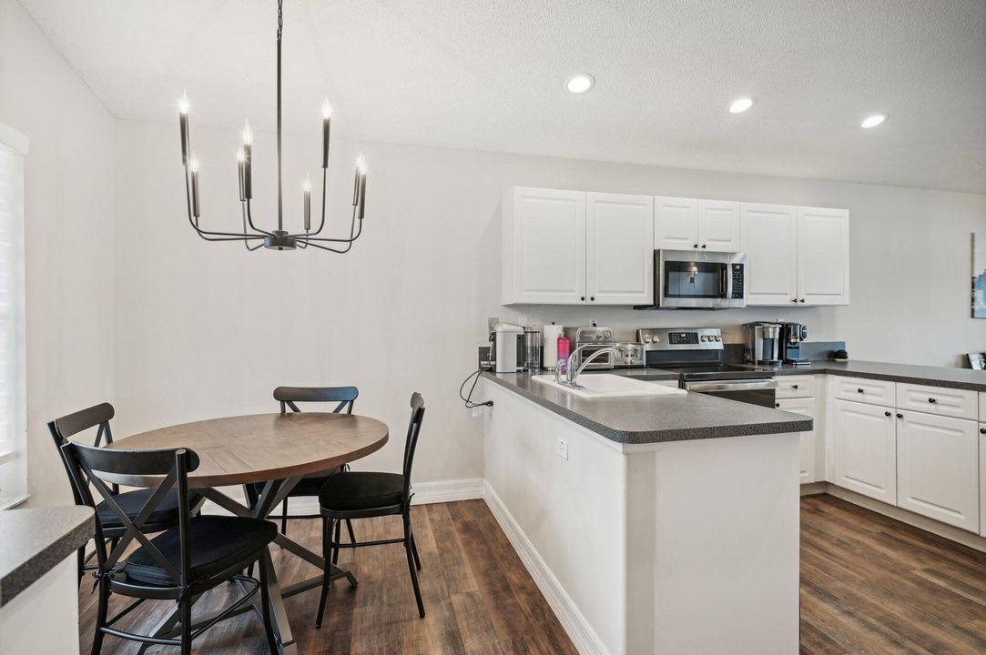 For Sale: $629,900 (3 beds, 2 baths, 1873 Square Feet)