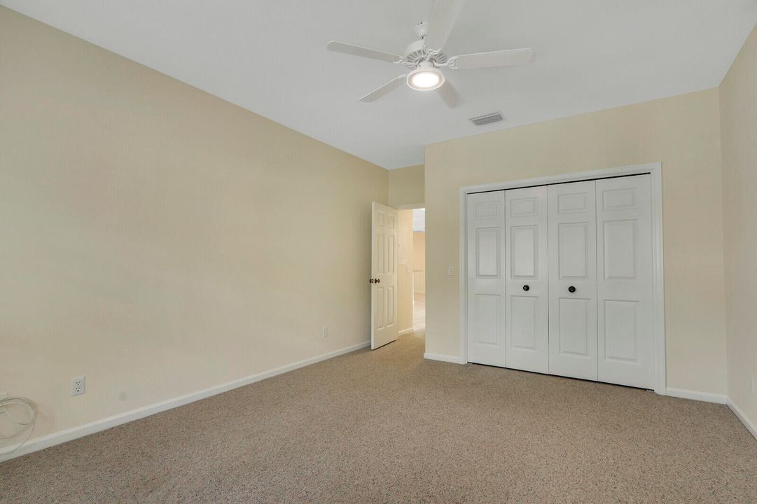 For Sale: $379,000 (3 beds, 2 baths, 1789 Square Feet)