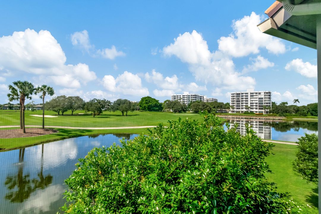 For Sale: $880,000 (3 beds, 2 baths, 2734 Square Feet)