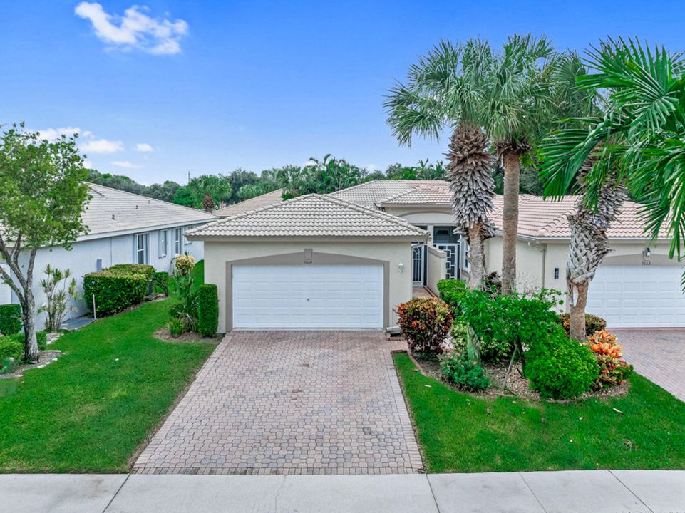 For Sale: $410,000 (3 beds, 2 baths, 1462 Square Feet)