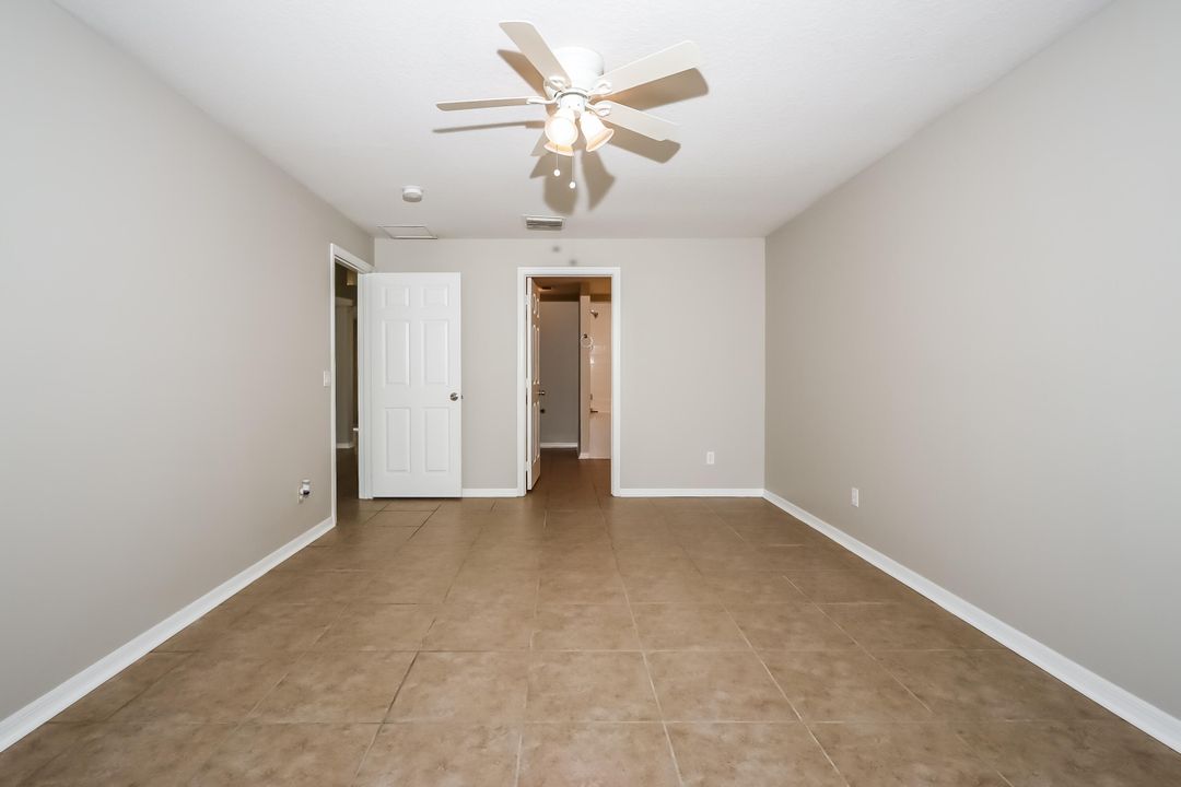 For Rent: $2,435 (3 beds, 2 baths, 1808 Square Feet)