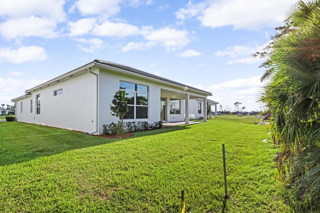 For Sale: $723,000 (3 beds, 3 baths, 2776 Square Feet)