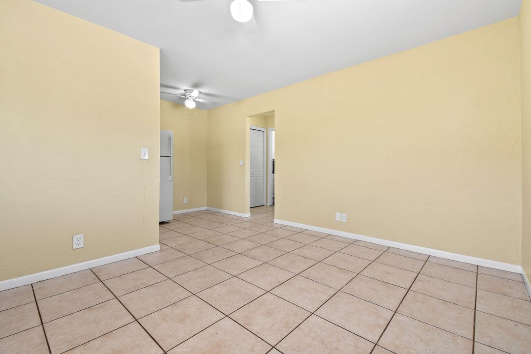 Active With Contract: $1,350 (1 beds, 1 baths, 620 Square Feet)