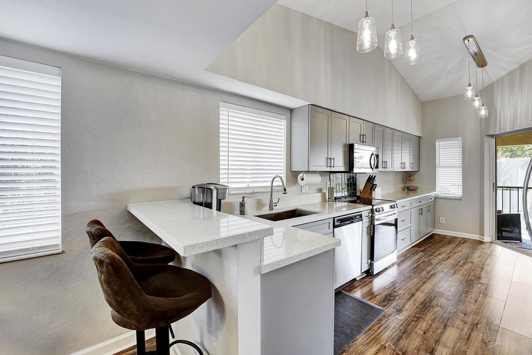 For Sale: $425,000 (3 beds, 2 baths, 1590 Square Feet)