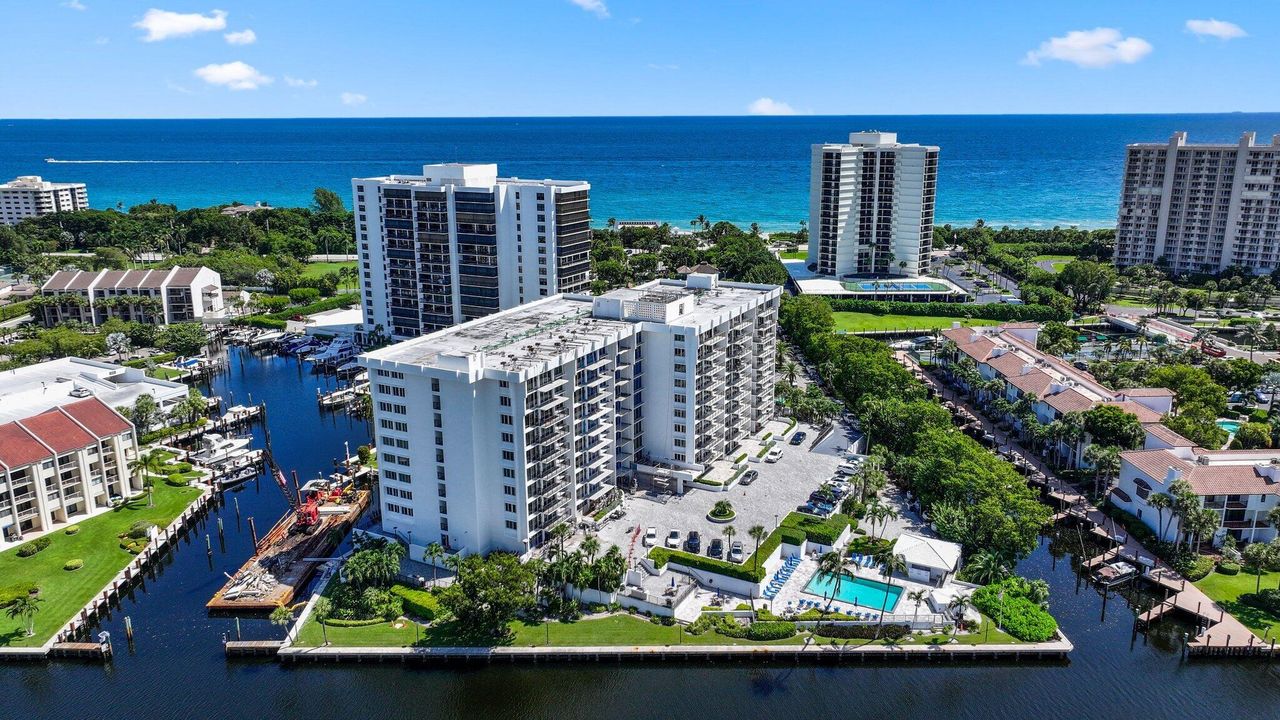 For Sale: $999,999 (2 beds, 2 baths, 1412 Square Feet)