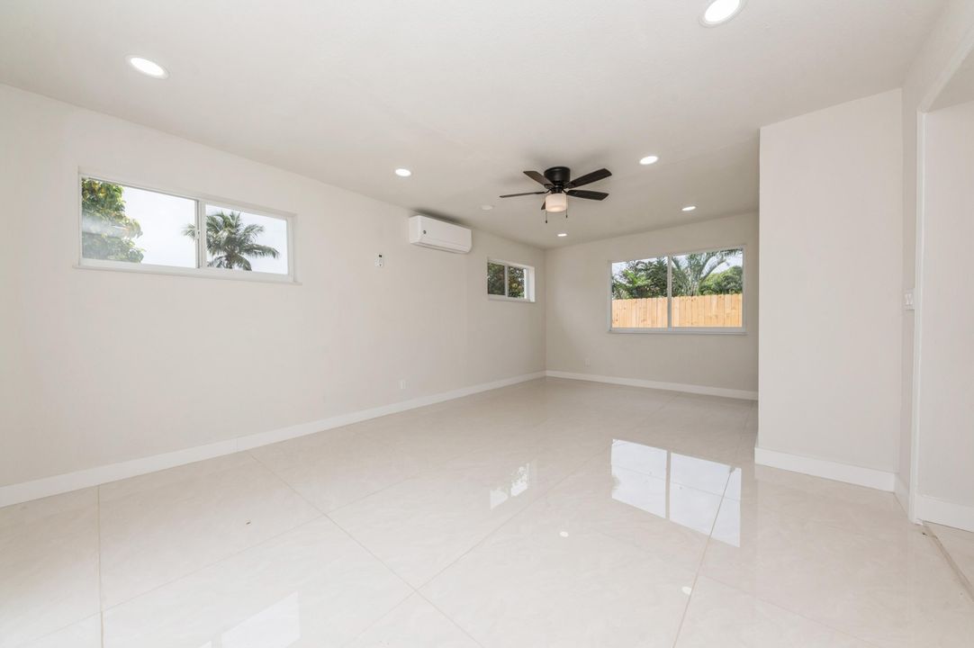 For Sale: $565,000 (3 beds, 2 baths, 1419 Square Feet)