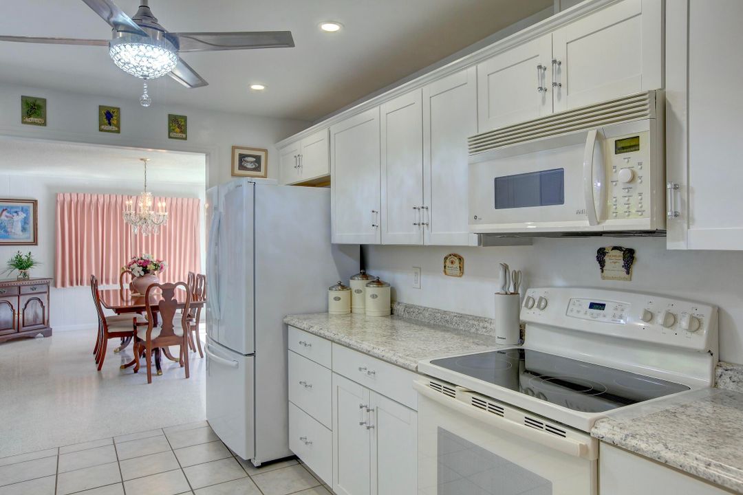 For Sale: $359,900 (3 beds, 2 baths, 1515 Square Feet)