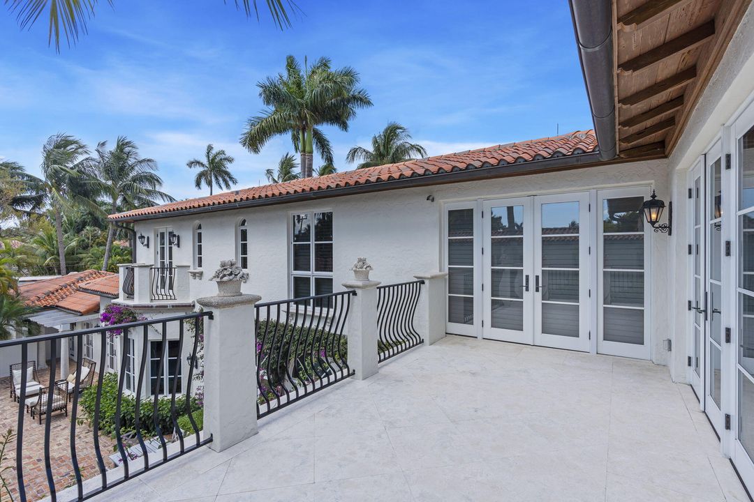 For Sale: $15,695,000 (4 beds, 6 baths, 4870 Square Feet)