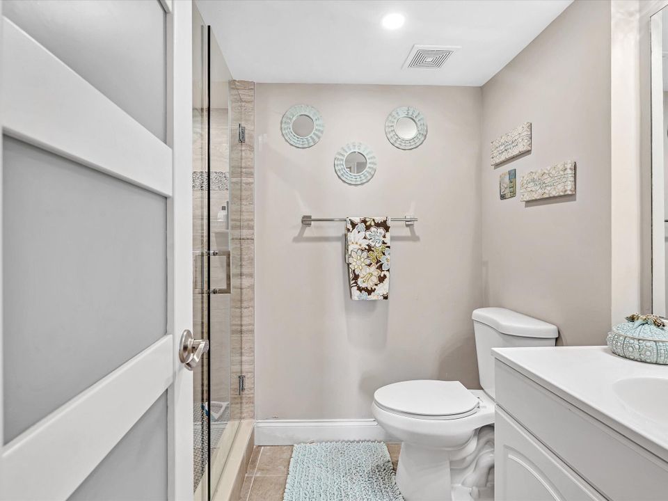 For Sale: $535,000 (2 beds, 2 baths, 1330 Square Feet)