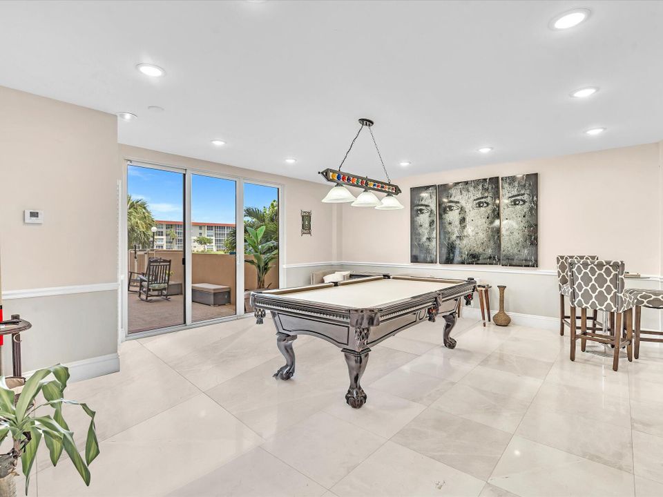 For Sale: $535,000 (2 beds, 2 baths, 1330 Square Feet)