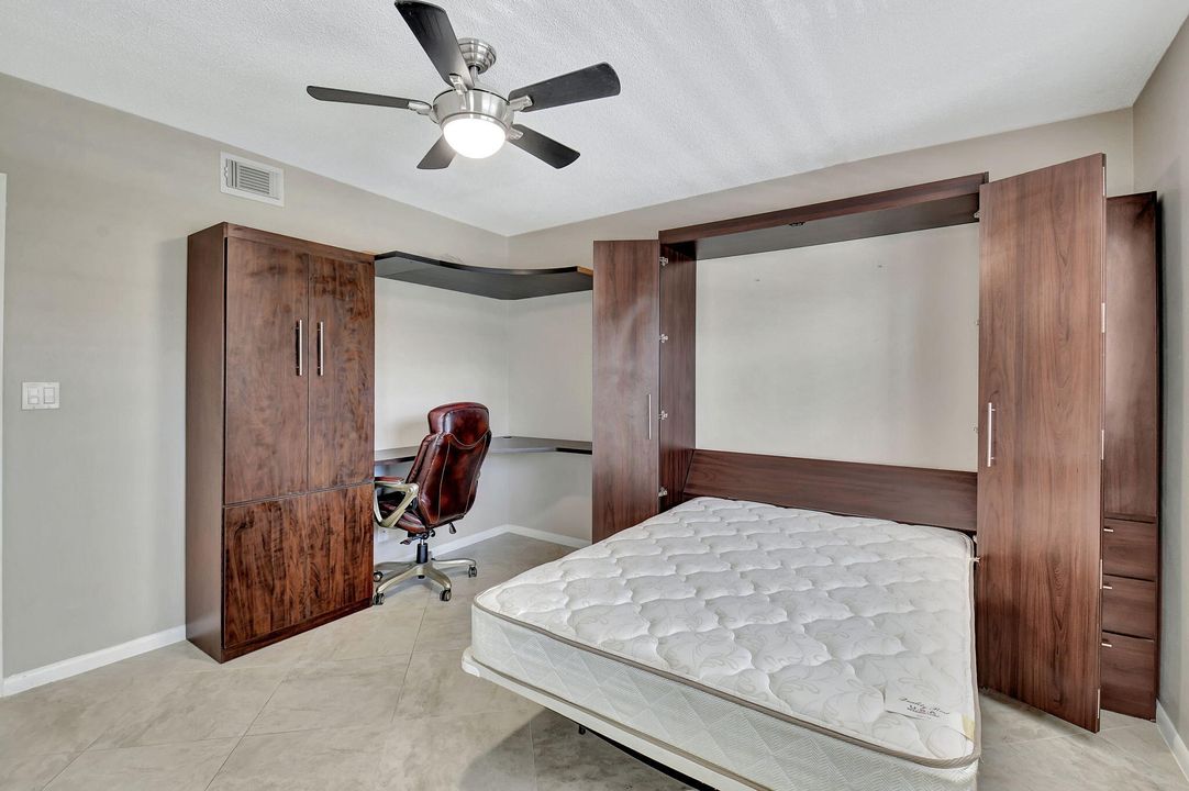 For Sale: $525,000 (2 beds, 2 baths, 1107 Square Feet)