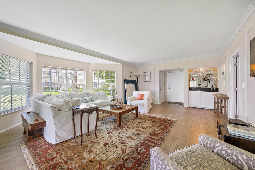 For Sale: $2,100,000 (2 beds, 2 baths, 1753 Square Feet)