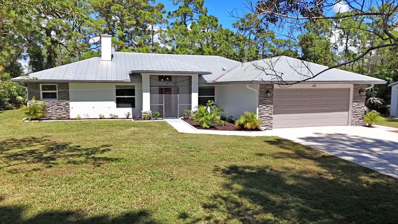 For Sale: $663,000 (4 beds, 2 baths, 1902 Square Feet)