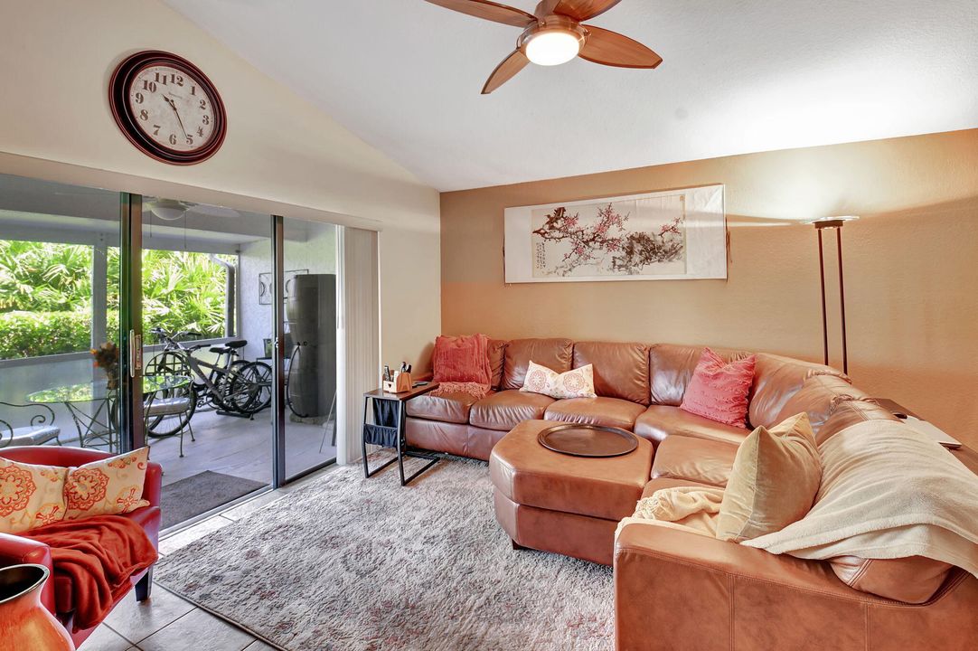 For Sale: $440,000 (2 beds, 2 baths, 1344 Square Feet)