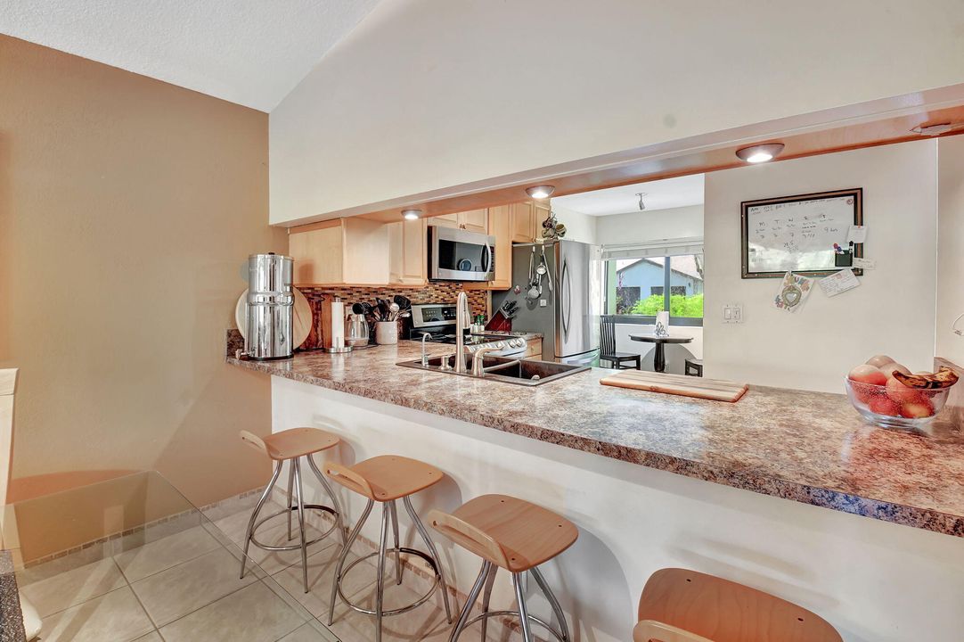 For Sale: $440,000 (2 beds, 2 baths, 1344 Square Feet)