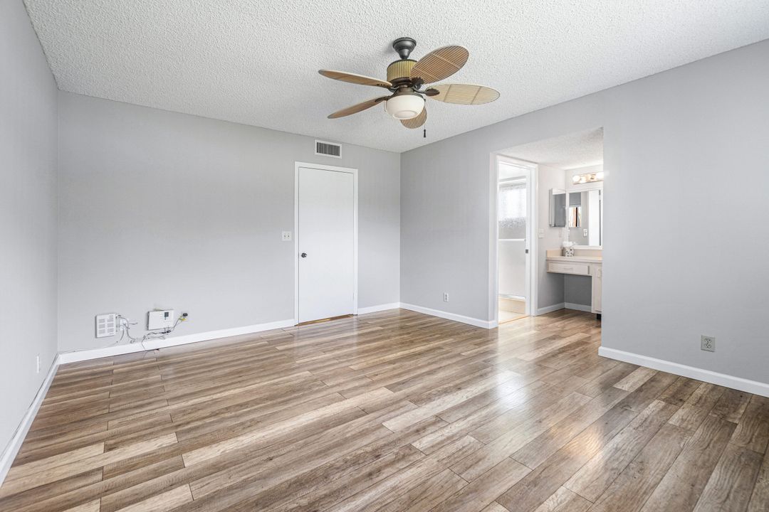 For Sale: $245,000 (2 beds, 2 baths, 1050 Square Feet)